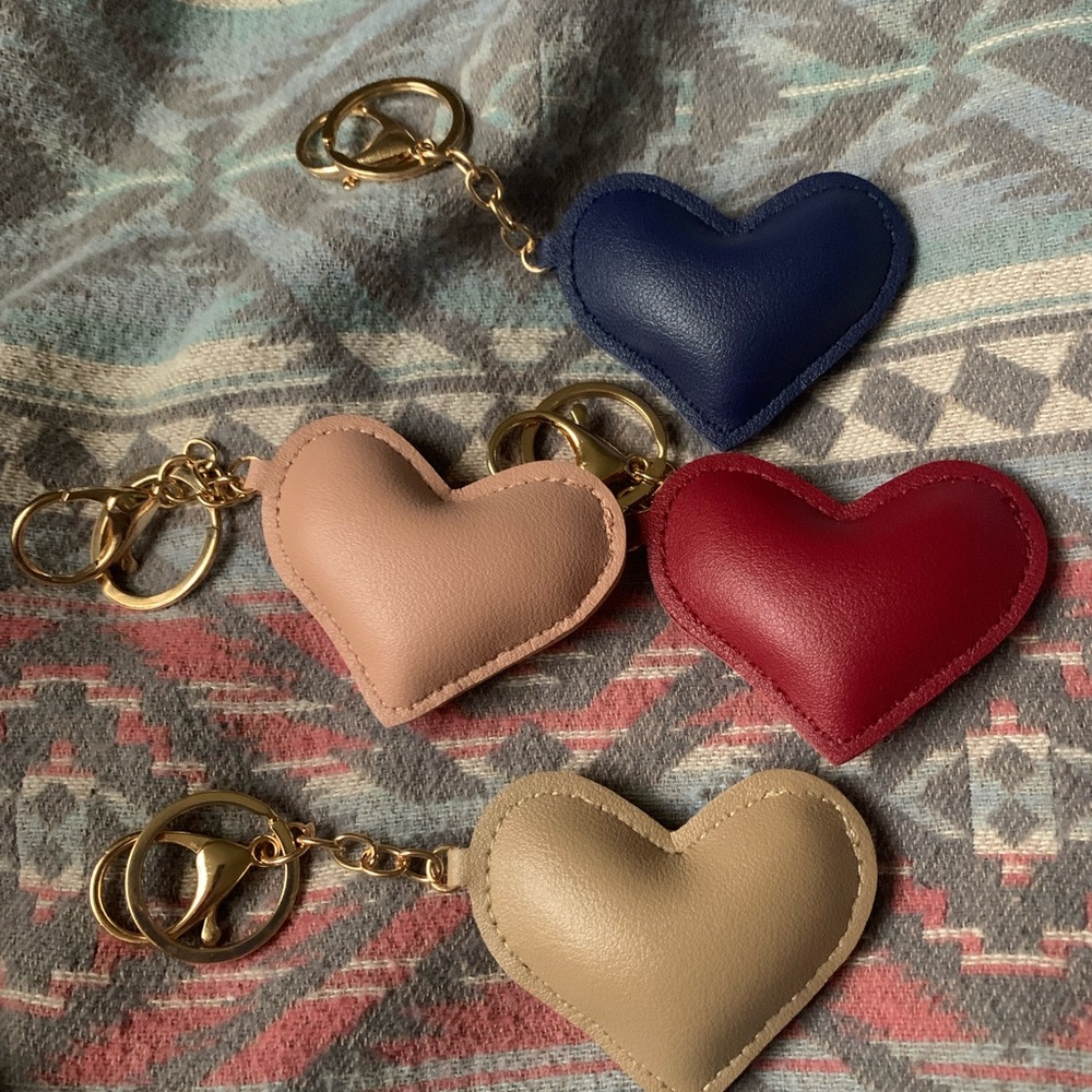 HEART KEYCHAIN - Picture 2 of 2